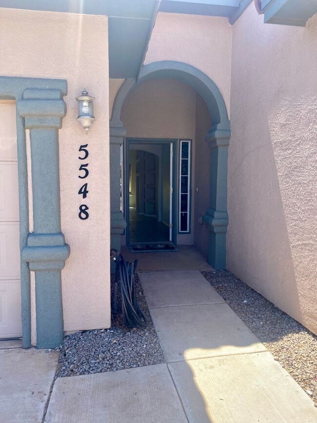 Building Photo - 5548 Patagonia Dr