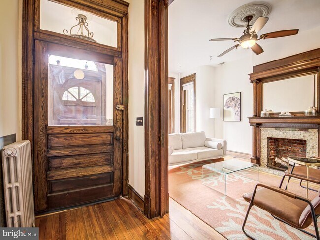Foto del edificio - 2324 1st St NW