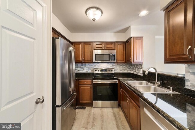 Building Photo - 106 McIlhaney Way