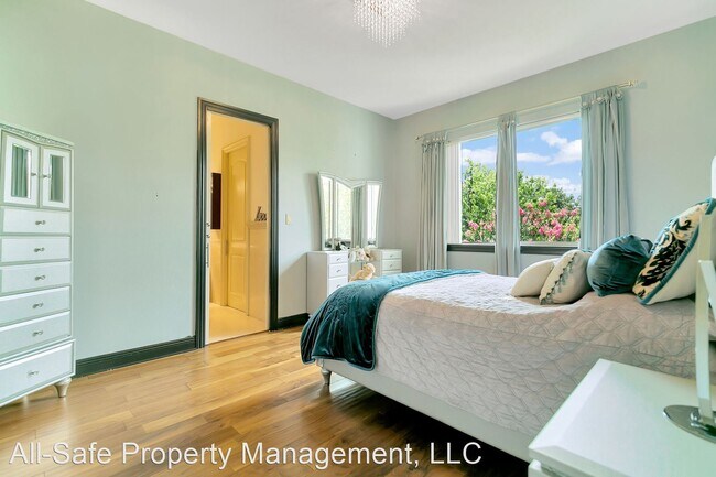 Building Photo - 5 br, 6 bath House - 3 Highgate