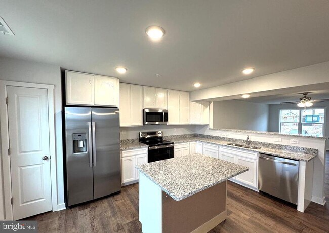 Foto del edificio - 140 Olga Dr