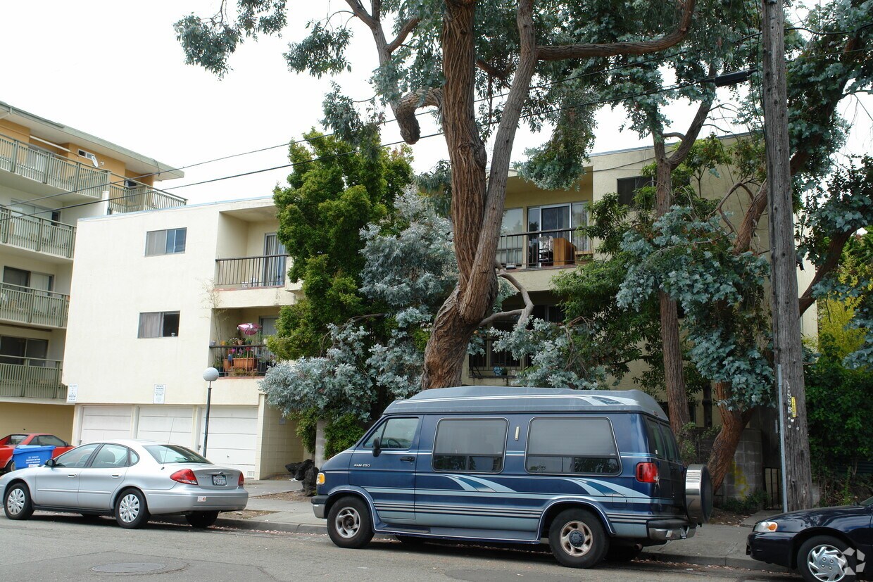 Building Photo - 2609 Ellsworth St