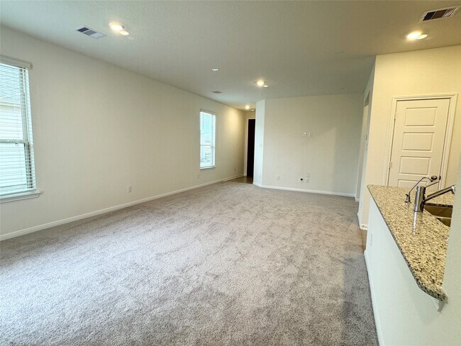 Foto del edificio - 3026 Dardanos Ln