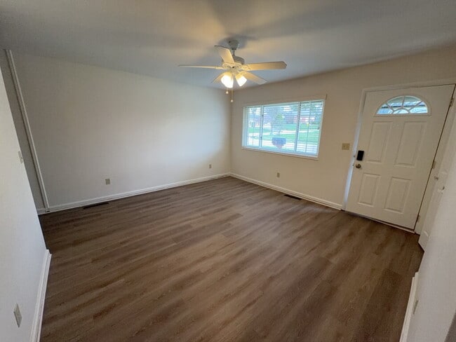 Photo - 5754 Nightingale Ct Apartment