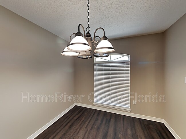 Foto del edificio - 6680 Da Lisa Rd