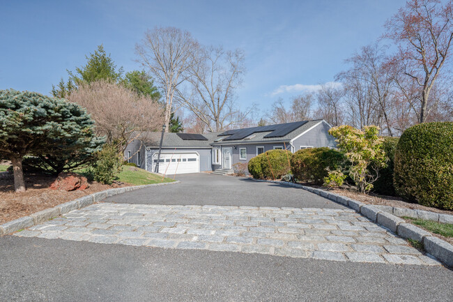 Building Photo - 6 Big Buck Ln