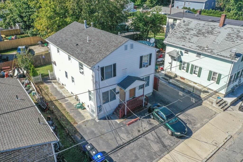 102 Sisson St, Providence, RI 02909 Room for Rent in Providence, RI