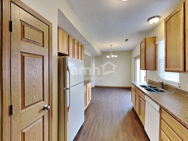 Foto del edificio - 6658 Cherry Bend Dr