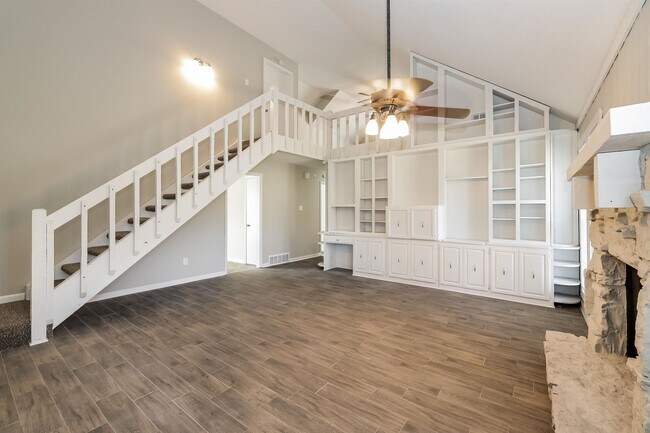 Foto del edificio - 3054 Ridgeway Rd