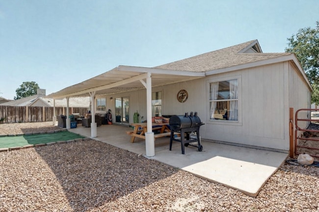 Foto del edificio - 1744 Blueberry Dr NE