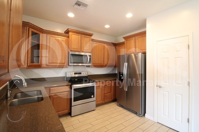 Building Photo - 7531 E Majestic Palm Ln