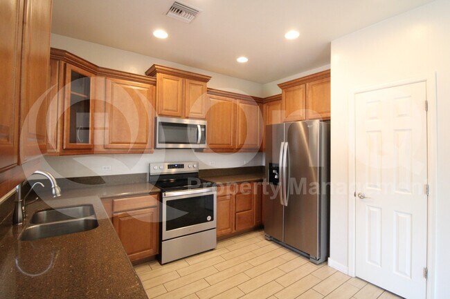Foto del edificio - 7531 E Majestic Palm Ln