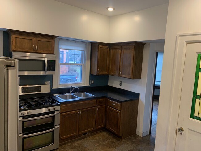 Kitchen - 393 W Grand Blvd