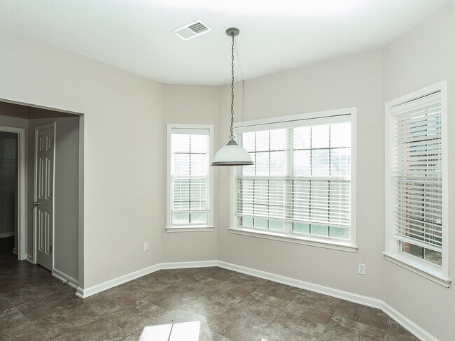 Building Photo - 1625 Blackalder Cove
