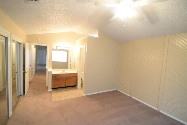 Building Photo - 3605 Smartt St