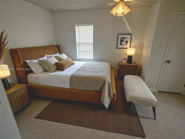 Foto del edificio - 815 Foster Rd