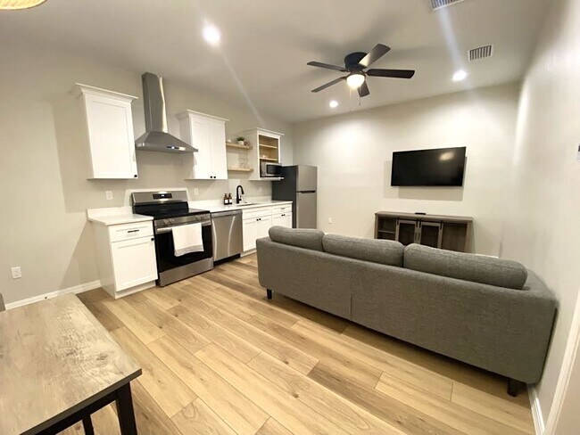 Foto del edificio - 746 29th Ave N