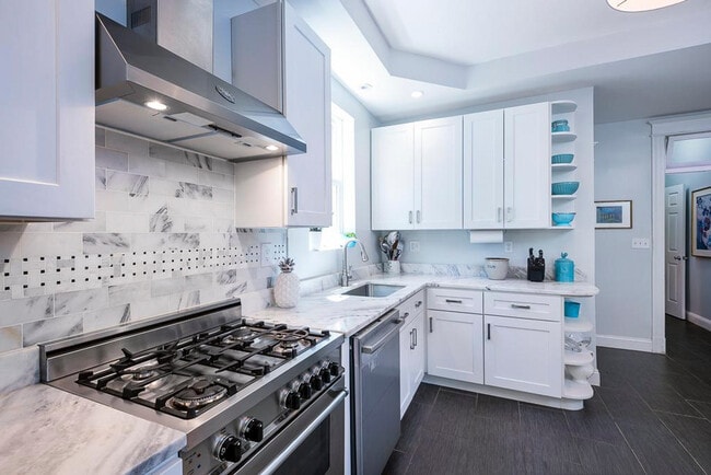 Foto del edificio - 723 5th St NE