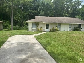 Building Photo - 1926 Bonneville Dr