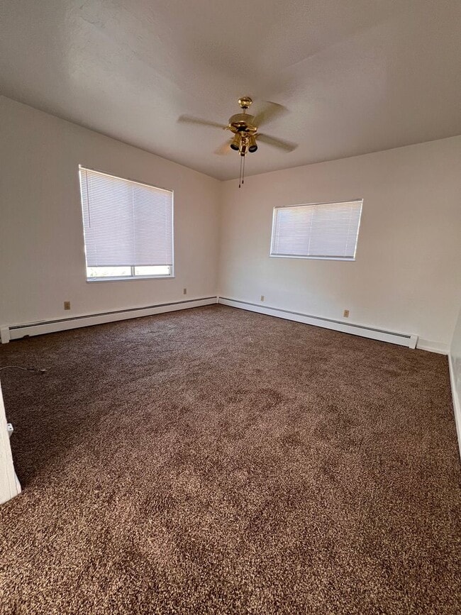 Building Photo - 2 Bed/1 Bath Home in Fallon