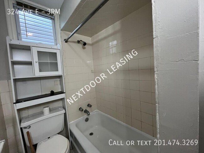 Foto del edificio - 324 Ave E