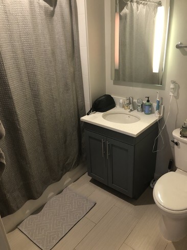 Foto del edificio - 1320 Fenwick Ln