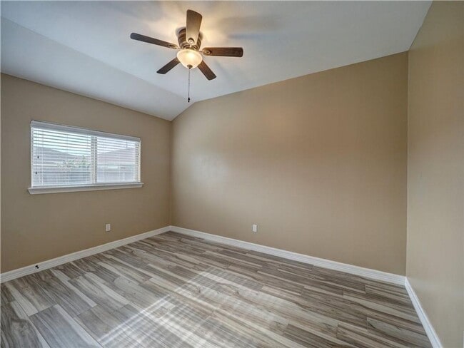 Building Photo - 4 BD 2BTH house in Flour Bluff