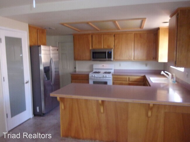 Building Photo - 3 br, 2 bath House - 7451 Goleta Ave