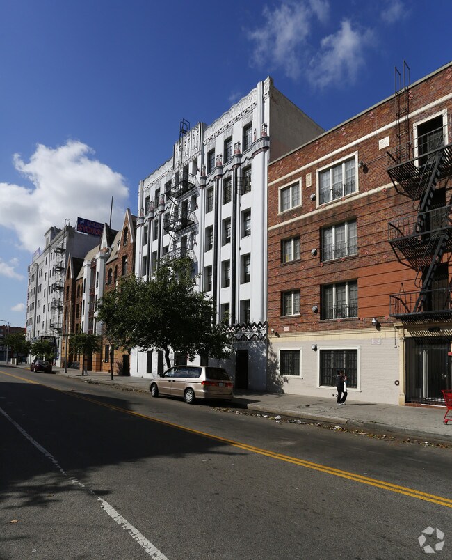745 S. Normandie Ave Apartments Los Angeles, CA