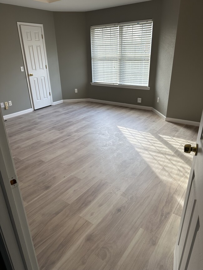 New Flooring - 721 S Pinhook Dr