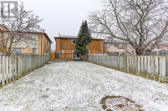 Photo du bâtiment - 182 Risebrough Circuit