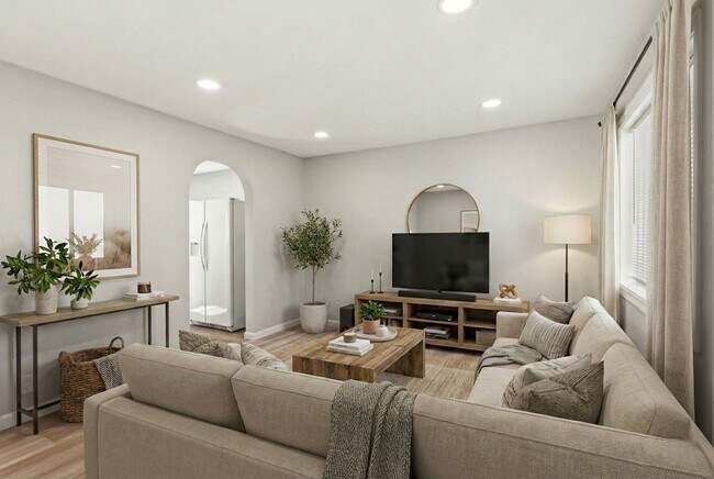 Foto del edificio - Remodeled 4-Bedroom House w/ Private Yard in Oakland