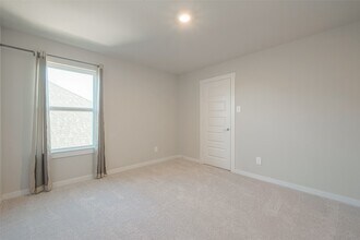 Building Photo - 3330 Polk Crk Dr