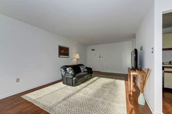 Living Room - 4390 Lorcom Ln