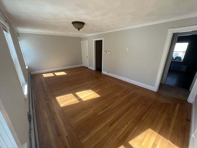 Living Room - 2 Beckside Rd