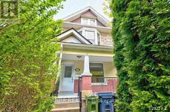 Building Photo - 21 Wroxeter Ave