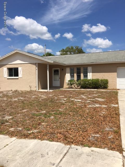 Foto principal - 3890 Essex St
