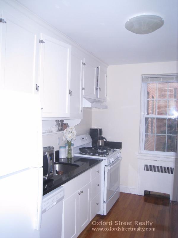 Building Photo - 16 Ware St