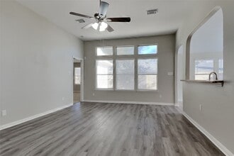 Building Photo - 21535 Sullivan Forest Dr