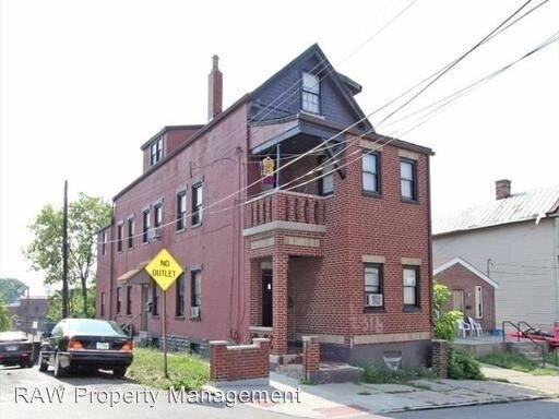 Primary Photo - 2316 Kenton St