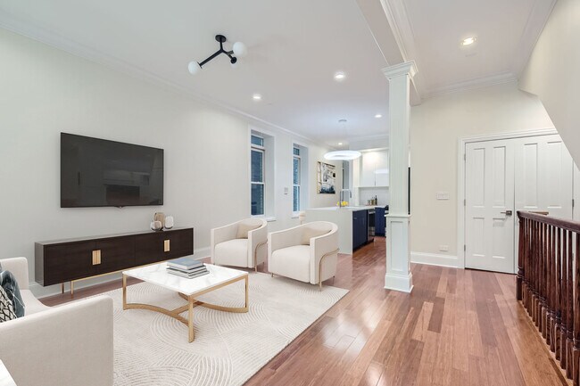 Foto del edificio - 1502 N Hudson Ave