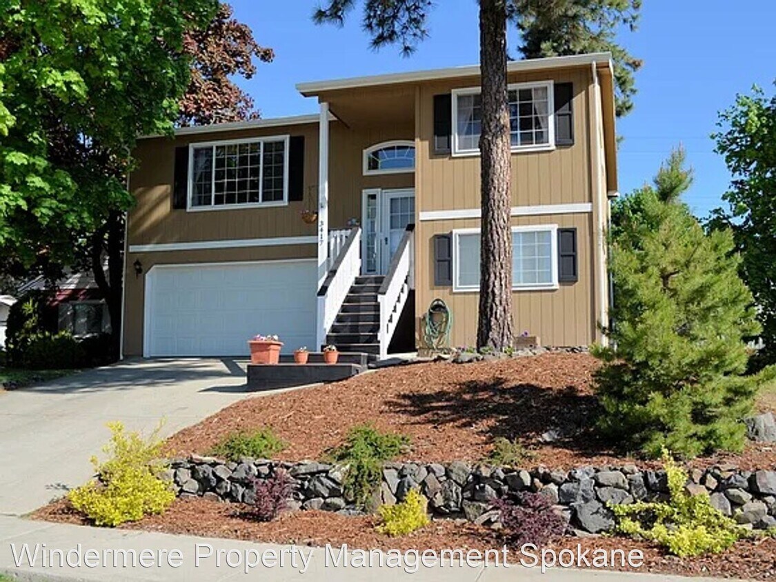 Primary Photo - 3 br, 2 bath House - 3417 E 36th Ave
