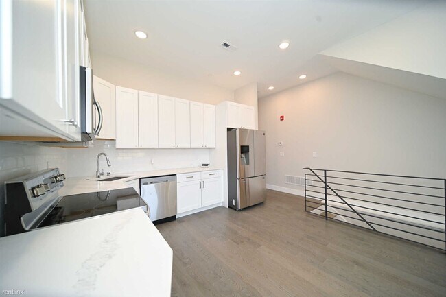 Building Photo - 1415 N 8th St