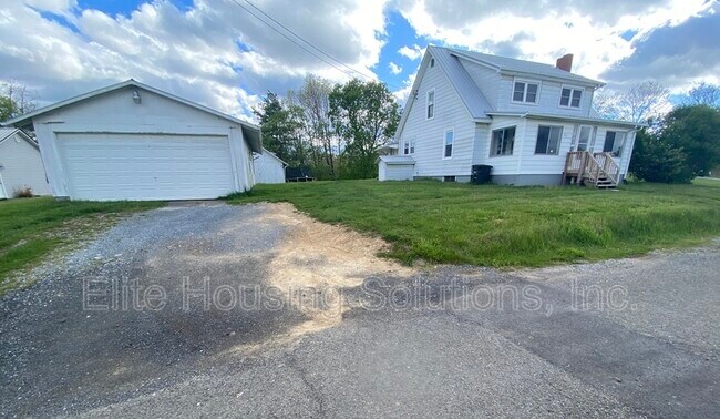 Foto del edificio - 205 Country Ln