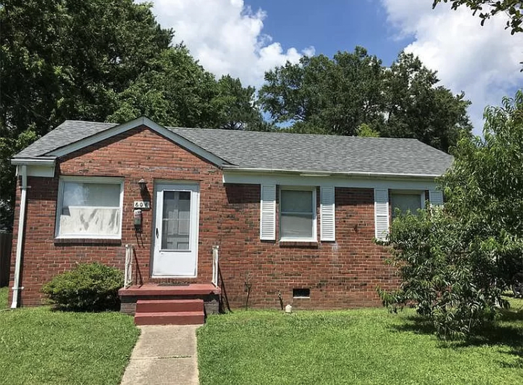 Primary Photo - 604 Summers Dr
