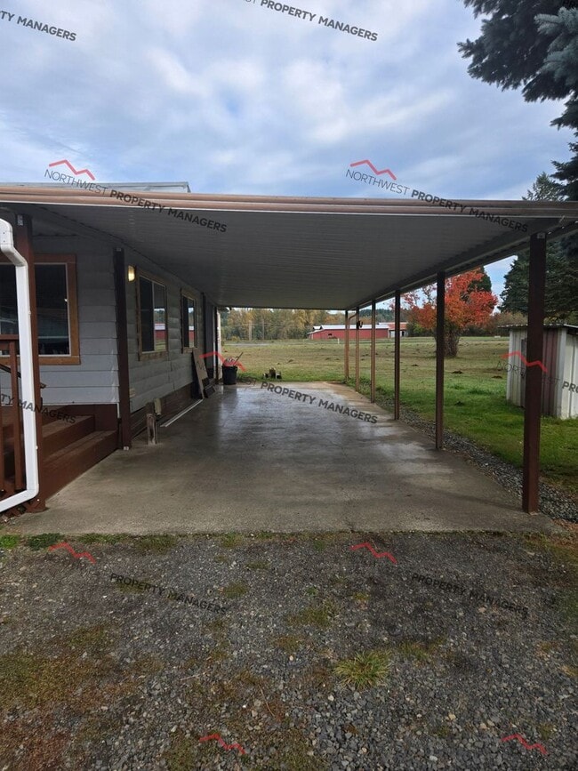 Building Photo - STATUS: *AVAILABLE* |  R255E | $2850 ( FARM PROPERTY- LIVESTOCK WELCOME)