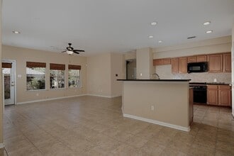 Building Photo - 78 E Foxbriar Forest Cir