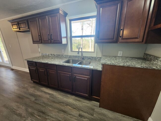 Building Photo - 60 Horseshoe Bend
