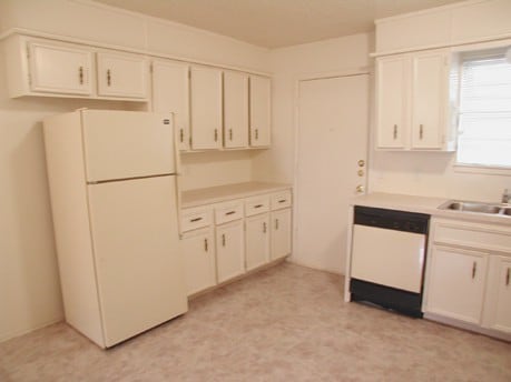 Primary Photo - Red Oak Apartments