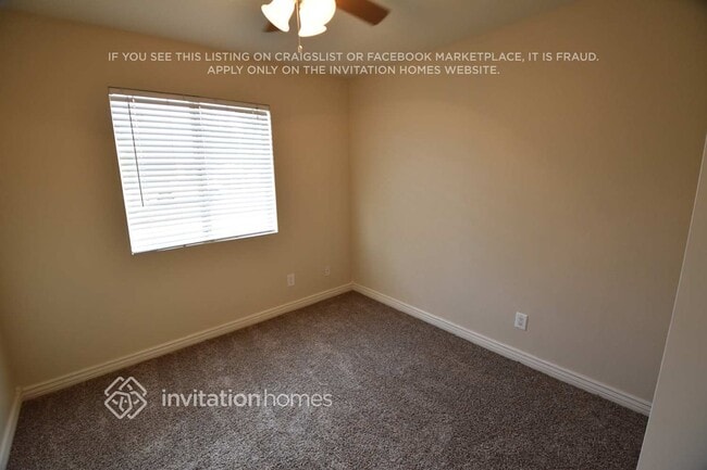 Building Photo - 624 W Keats Ave